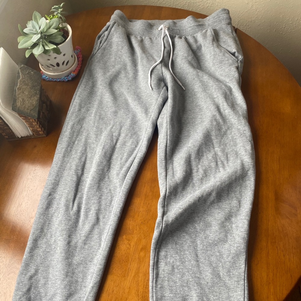 NEW TARGET SWEATPANTS